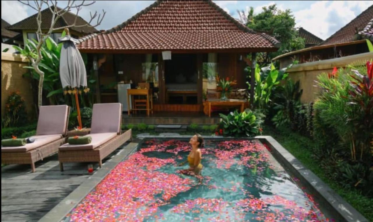 Niluh Private Villas Ubud Exterior foto